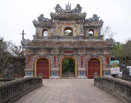 Forbidden Purple city entrance